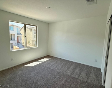 5966 Night Hawk Hill Street - Photo Thumbnail 23