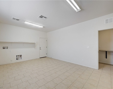 6637 Cliff Shore Court - Photo Thumbnail 18