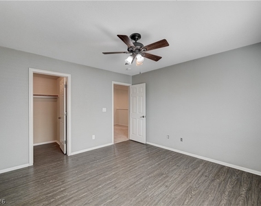 6637 Cliff Shore Court - Photo Thumbnail 43
