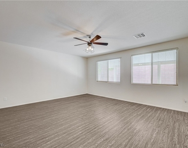 6637 Cliff Shore Court - Photo Thumbnail 2