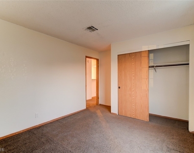 4201 Terrestrial Lane - Photo Thumbnail 5