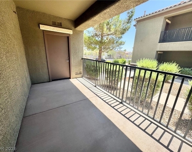 6868 Sky Pointe Drive - Photo Thumbnail 18