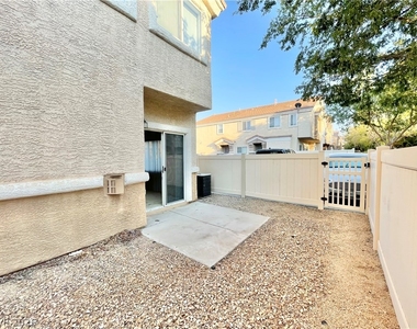 89 Dow Jones Street - Photo Thumbnail 21