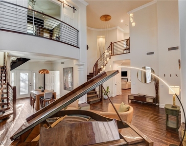 1409 Palantine Hill Drive - Photo Thumbnail 5