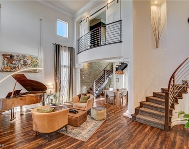 1409 Palantine Hill Drive - Photo Thumbnail 2