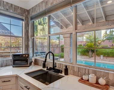 1409 Palantine Hill Drive - Photo Thumbnail 19