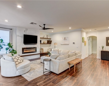 1409 Palantine Hill Drive - Photo Thumbnail 25
