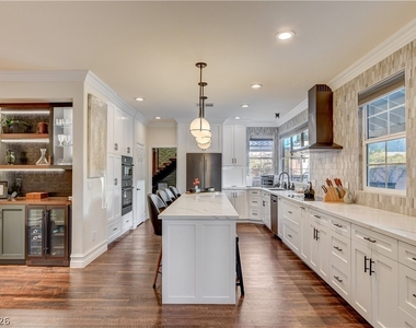 1409 Palantine Hill Drive - Photo Thumbnail 14