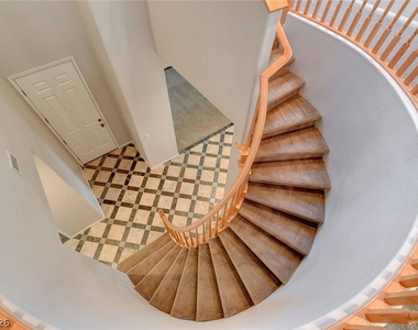 1289 Corista Drive - Photo Thumbnail 14