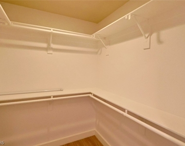 3181 Pinehurst Drive - Photo Thumbnail 23