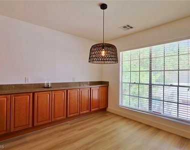 3181 Pinehurst Drive - Photo Thumbnail 15