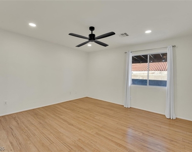 1072 Sky Rock Court - Photo Thumbnail 7