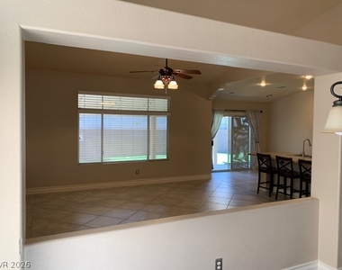 1195 Evening Canyon Avenue - Photo Thumbnail 8