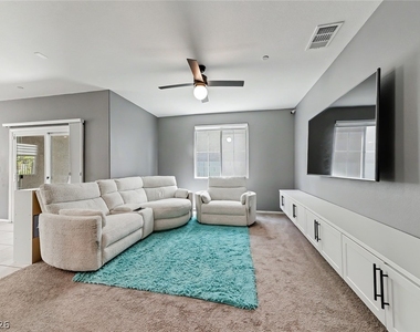 10634 Sariah Skye Avenue - Photo Thumbnail 13