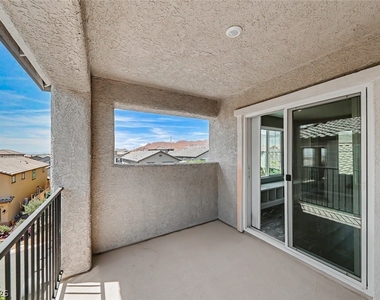 10634 Sariah Skye Avenue - Photo Thumbnail 19