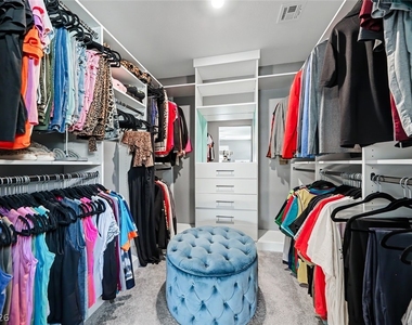 10634 Sariah Skye Avenue - Photo Thumbnail 27
