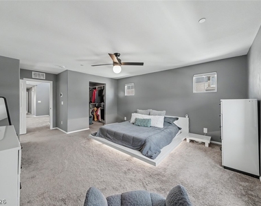10634 Sariah Skye Avenue - Photo Thumbnail 23