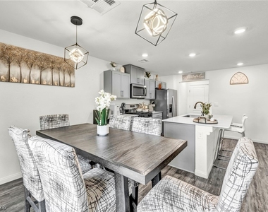 630 Harmony Rock Avenue - Photo Thumbnail 33