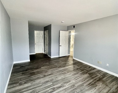 2451 N Rainbow Boulevard - Photo Thumbnail 7
