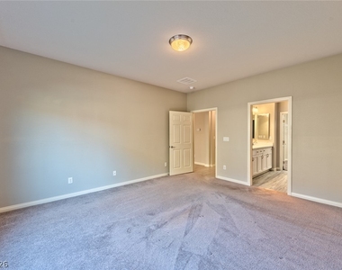 10616 Aphrodite Street - Photo Thumbnail 6