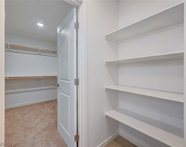 324 Lupton Avenue - Photo Thumbnail 47