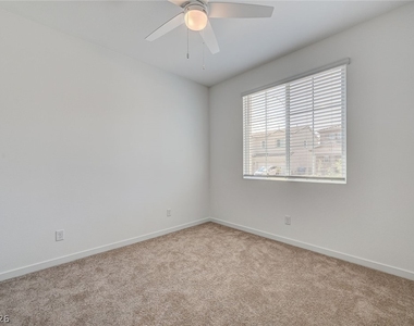 324 Lupton Avenue - Photo Thumbnail 34