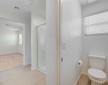 324 Lupton Avenue - Photo Thumbnail 1