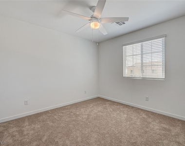 324 Lupton Avenue - Photo Thumbnail 2