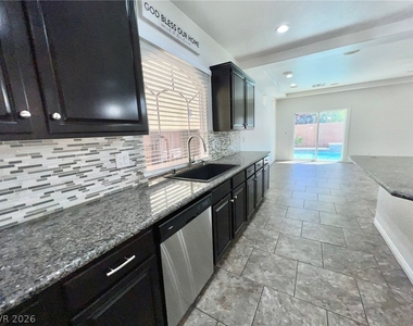 8412 Golden Amber Street - Photo Thumbnail 11
