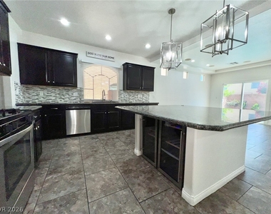 8412 Golden Amber Street - Photo Thumbnail 10