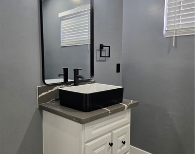 3240 N Michael Way - Photo Thumbnail 21