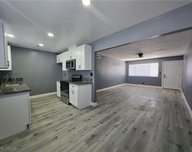 3240 N Michael Way - Photo Thumbnail 14
