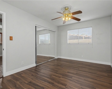 6908 Kinkenon Drive - Photo Thumbnail 22