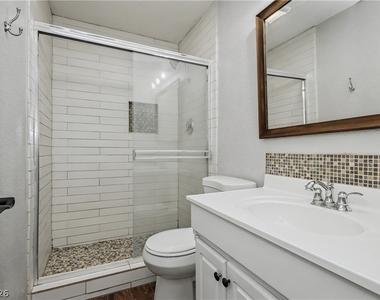 6908 Kinkenon Drive - Photo Thumbnail 24