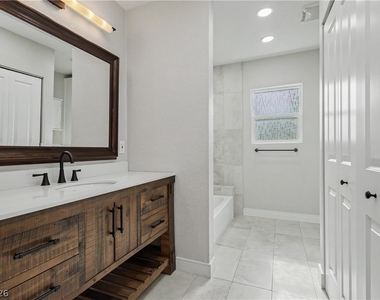 6908 Kinkenon Drive - Photo Thumbnail 35