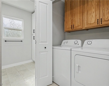 6908 Kinkenon Drive - Photo Thumbnail 39