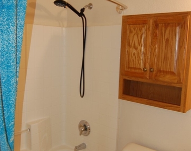 1791 Sycamore Avenue - Photo Thumbnail 10