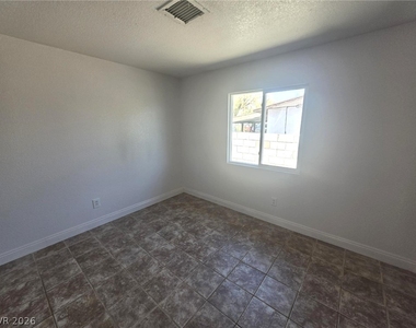 2044 Harvard Street - Photo Thumbnail 3