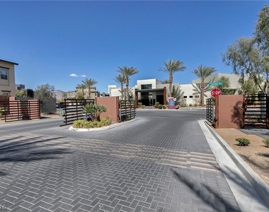 11295 Cactus Tower Avenue - Photo Thumbnail 40