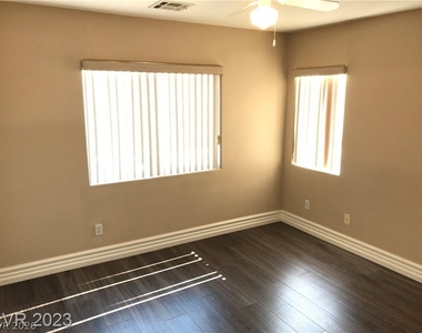 9746 Kampsville Avenue - Photo Thumbnail 22