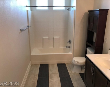 9746 Kampsville Avenue - Photo Thumbnail 19