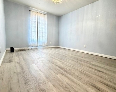 4050 Pacific Harbors Drive - Photo Thumbnail 3