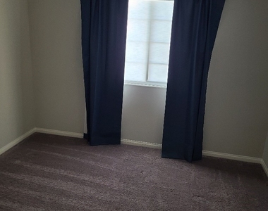 8942 Bucco Reef Avenue - Photo Thumbnail 15