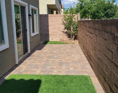 8942 Bucco Reef Avenue - Photo Thumbnail 27