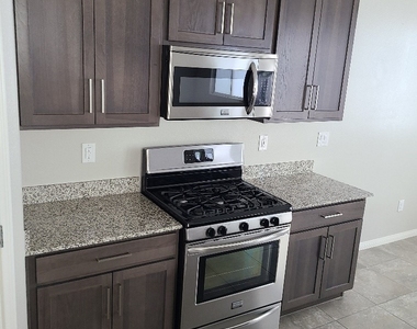 8942 Bucco Reef Avenue - Photo Thumbnail 4