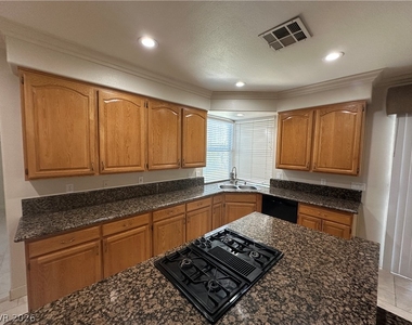 3854 Broadmead Street - Photo Thumbnail 12
