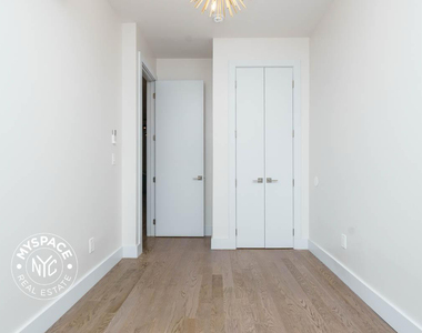 99 Varet Street - Photo Thumbnail 9