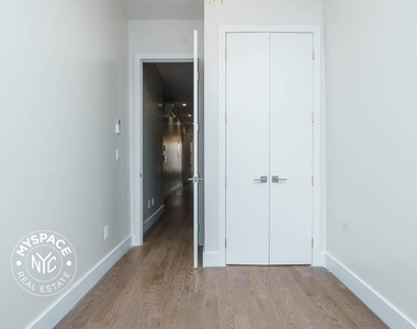99 Varet Street - Photo Thumbnail 5