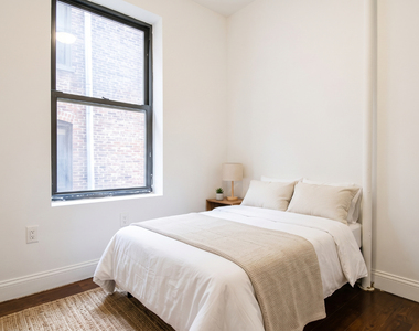 186 Claremont Avenue - Photo Thumbnail 4