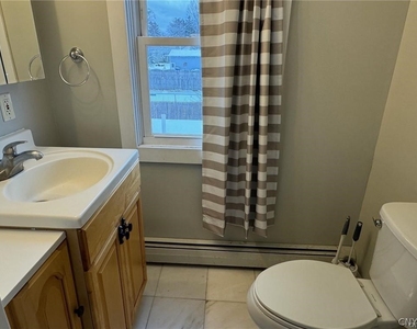 34 Syracuse Street - Photo Thumbnail 12